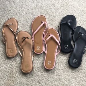 Lot of 3 pairs of flip flops